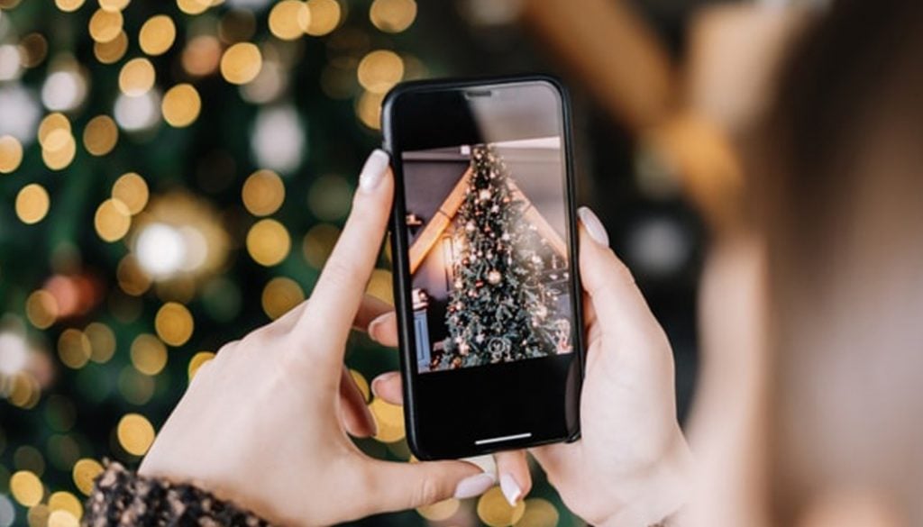 Decorating Your Condo This Christmas should be flexed via social media